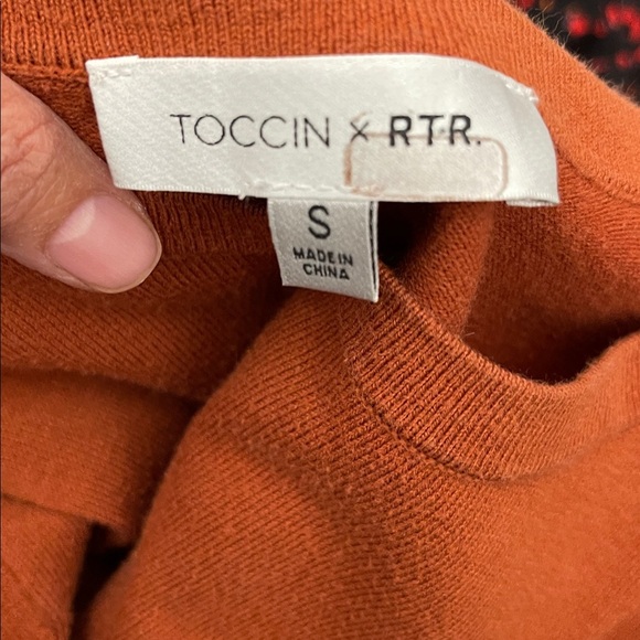 Toccin x Rent the Runway Brown Spice Balloon Sleeve Sweater Dress Size Small - Picture 6 of 14